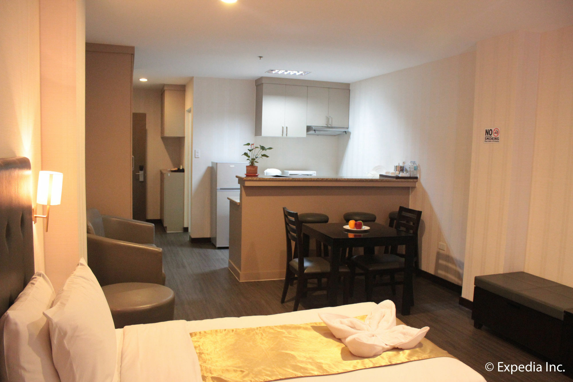 ซัน พลาซ่า ซูบิค โฮเต็ล Aparthotel โอลองกาโป ภายนอก รูปภาพ