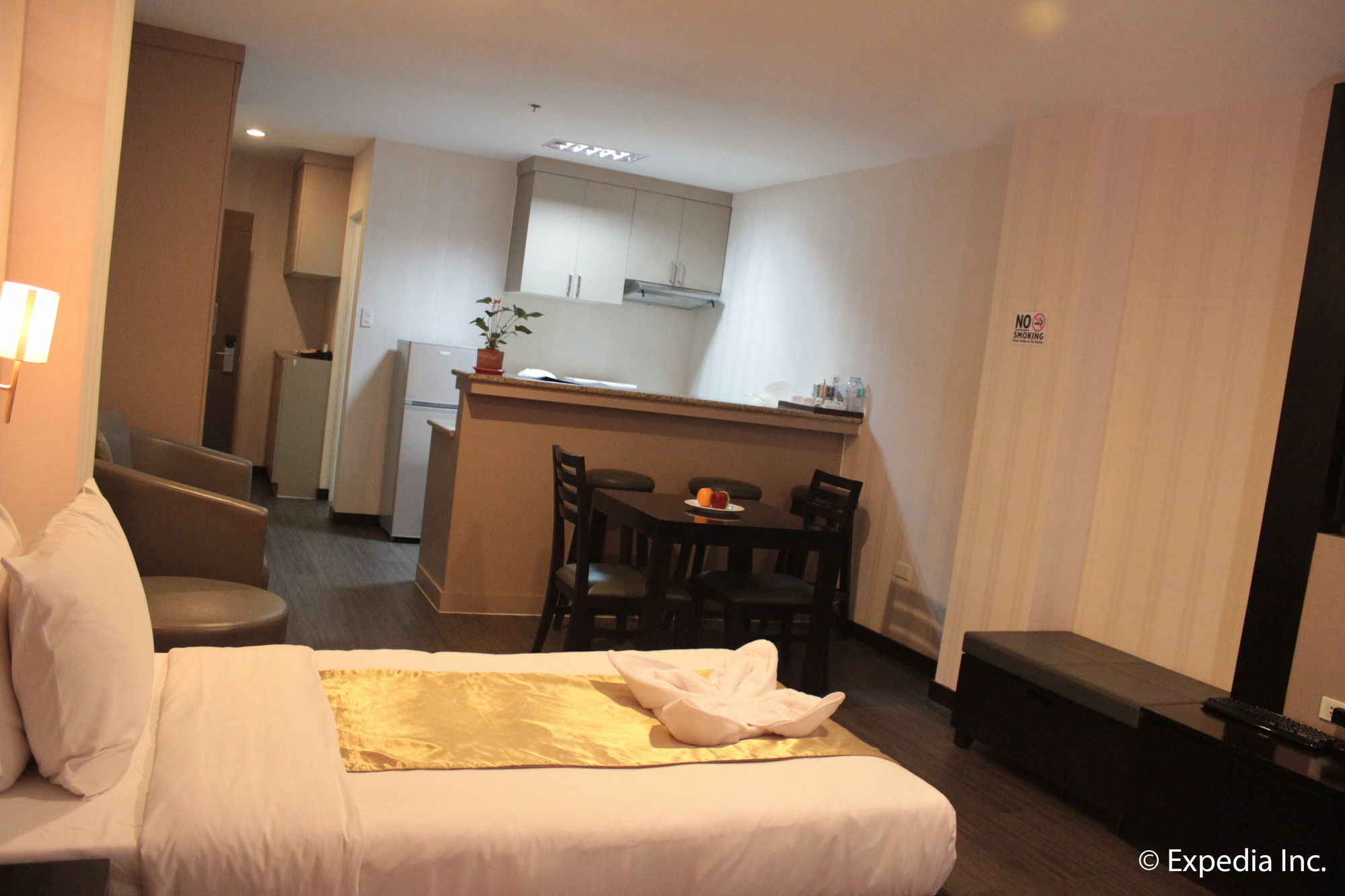 ซัน พลาซ่า ซูบิค โฮเต็ล Aparthotel โอลองกาโป ภายนอก รูปภาพ